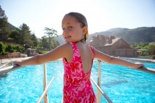 Kiddo-friendly Glenwood Hot Springs