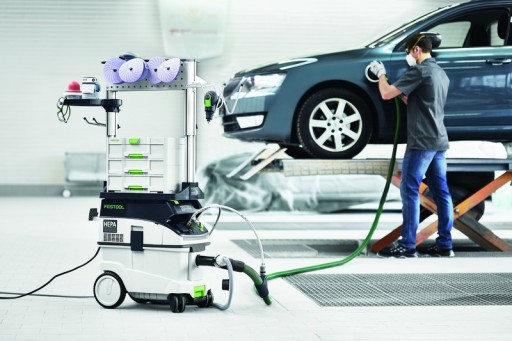Autobody News: 3M Provides Collision Center With Solutions for Dust-Free Sanding