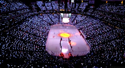 Xylobands Light Up Arizona Coyotes Season Opener with a 250,000 LED Light Show