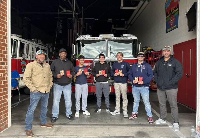 TEC Donates $500 to Middletown Fire Department