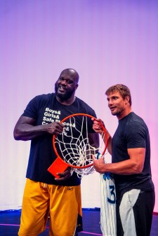 Shaq and Gronk at Shaq's Fun House vs Gronk Beach, Presented by The General Insurance