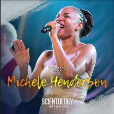 Singer-songwriter Michele Henderson