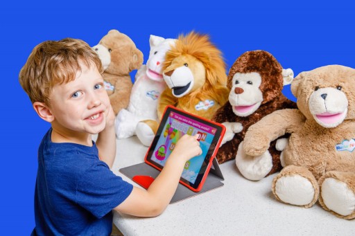 Bluebee Pals Pro Earns 2019 Academics' Choice Smart Media Award for Mind-Building Excellence
