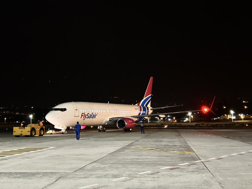 AELF Leases Second 737-800 to FlySafair