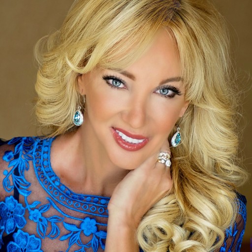 Torticollis Warrior Laura Kutryb Crowned Mrs. Elite Sunshine State Woman of Achievement for National Pageant!