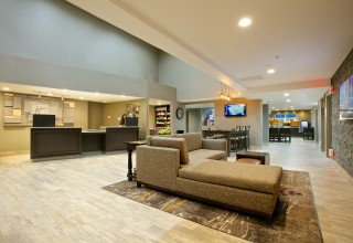 Holiday Inn Express & Suites, Paso Robles CA