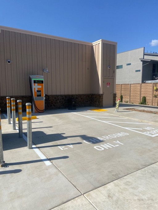 LilyPad EV and Tandem Finance Collaboration Helps Auto Dealerships and Businesses of All Sizes Become an EV Charging Destination