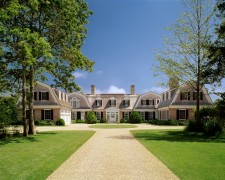 Witchwood, a Martha's Vineyard homestead designed by Patrick Ahearn Architect
