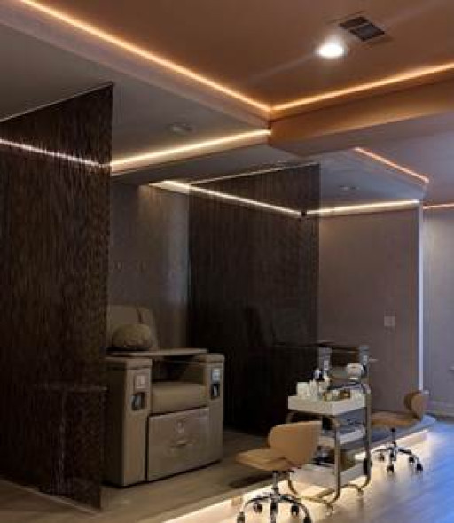 ShimmerScreen(R), America's Top Architectural Metal Curtain Manufacturer, Brings Elegant Privacy and Modern Design to a New Nail Salon with Custom Metal Chain Curtains