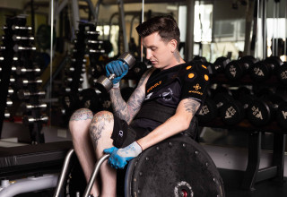 NZ Paralympian Cody Eversen using Myovolt during training
