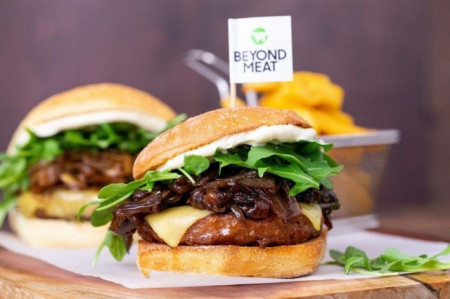 Halal consumers and vegetarians world-wide enjoy ISA Halal Certified Beyond Meat® Burgers
