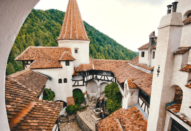 Bran Castle by Nomadic Julien