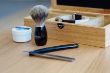 Beginner's Cut Throat Razor Kit