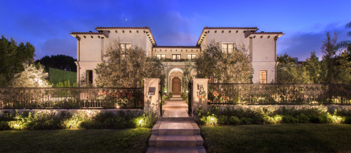 Luxury Realtor Team 'Mahboubi Luxury Estates' Sells $29,995,000 in Beverly Hills Flats