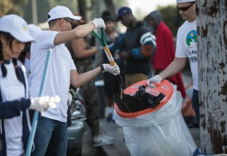 Cleaning up Hollywood 