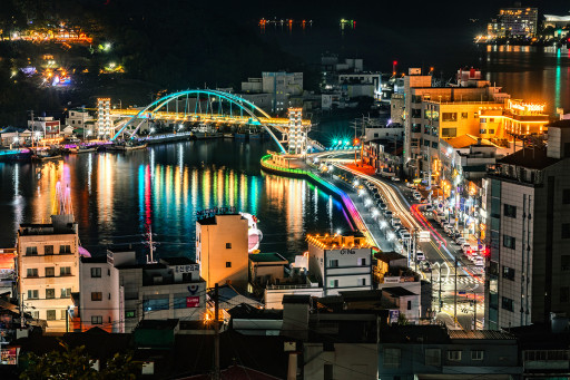 Tongyeong, Korea's First City Specializing in Night Tourism, Reveals Representative Nighttime Venues