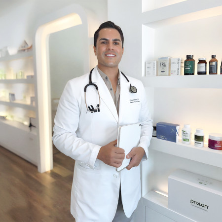 Dr. Alonso Martin
