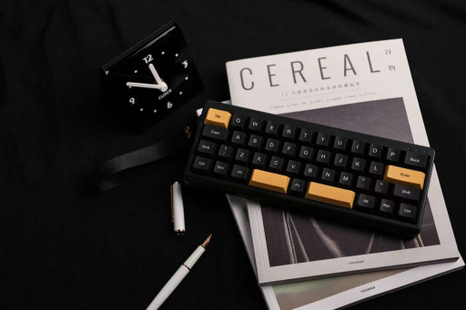 Epomaker Unveils the TH40, a Mini Portable Yet Versatile Mechanical Keyboard