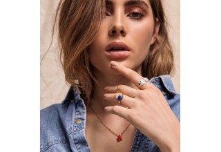 Onirikka provides jewelry with a contemporary and edgy design for the modern woman