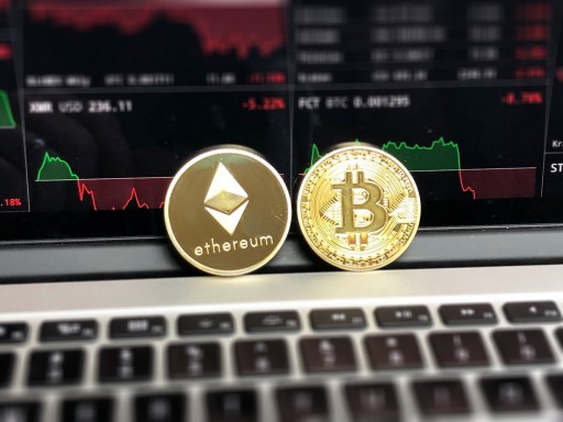 Cryptocurrency Trading Community Overcomes Security Concerns