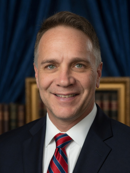 Adam Perez Arquette Withdraws, Endorses Ralph Alvarado