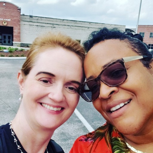 Comedian Muffy Performed in a Florida Federal Prison on July 11, 2019