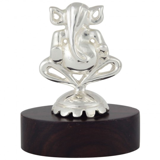 Silver Ganesh Stautes