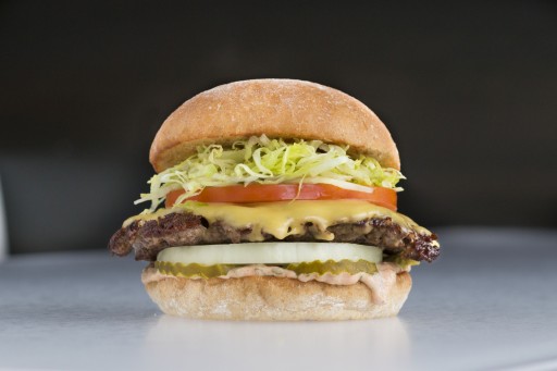 Burger Lounge Brings Award-Winning Grass-Fed Burgers to Campbell's Pruneyard
