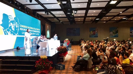 FARC Thanks ​Gurudev ​Sri Sri ​Ravi Shankar ​As It ​Relaunches as a Political Party, Calls It a Miracle​