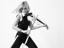 Wood Violins announced today that its new Nashville and Concert Series electric violins will be played onstage by Martie Maguire of the Dixie Chicks during the group's upcoming DCX MMXVI Tour