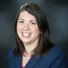 Shari Hulitt Headshot