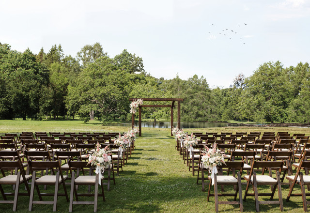 Casa del Rio Pondside Meadows Ceremony Site