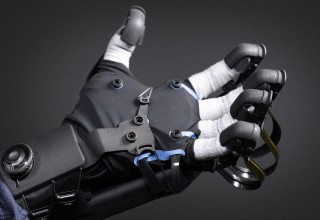 HaptX Gloves Development Kit