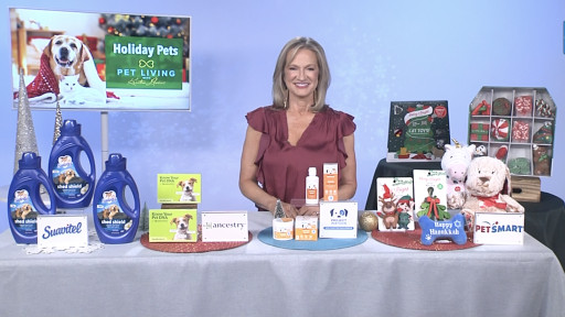 Pet Living Expert Kristen Levine Shares the Top Gifts for Pets During the Holidays on TipsOnTV
