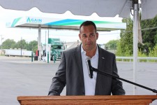 Tony Bandiero, Executive Director of the Eastern Pennsylvania Alliance for Clean Energy helped GAIN Clean Fuel officially open the Scranton, PA CNG Station.