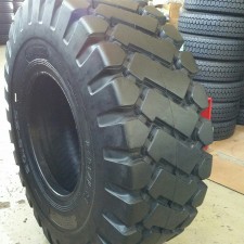 26.5x25 Road Warrior Loader Tires