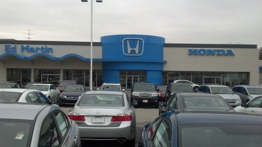 Collision Center Supporting Multiple Dealerships Relies on Prospray®