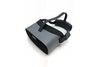 e2 VR Wearable Magnifier