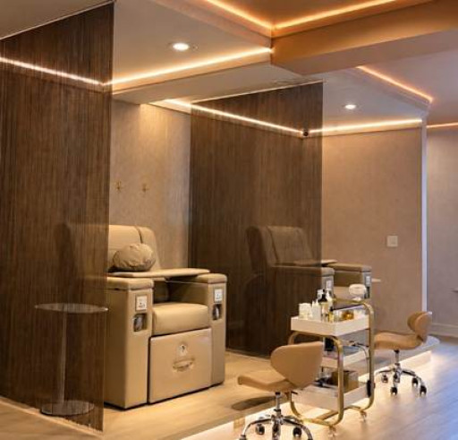 ShimmerScreen(R), America's Leading Architectural Metal Curtain Manufacturer, Brings Style and Privacy to Modern Salons and Spas