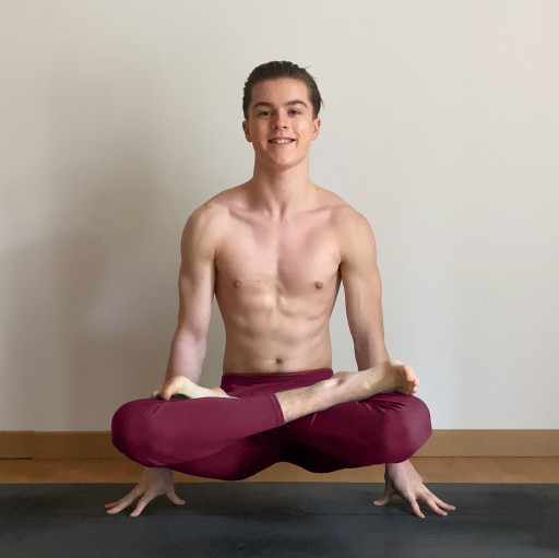 17-Year-Old Yogi Explains How Homeschooling Helped Him Become One of the Youngest Yoga Teachers in the World