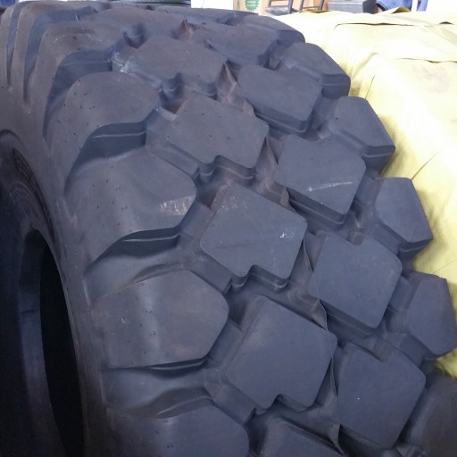 Loader Tires, Load Capacity, and Important Features