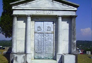 Tall Betsy mausoleum