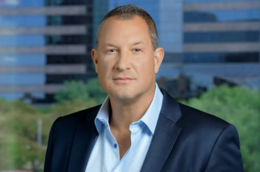 vCom Solutions Rebrands Its Buyers' Club Product, Hires Industry Veteran as Leader