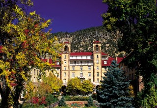 Glenwood Springs' Hotel Colorado