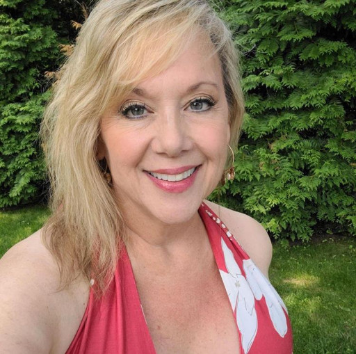 The Best Realtor in Bethel, CT: Kim Gifford