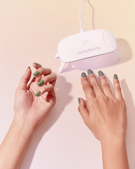 Huephoria Launches Innovative DIY Gel Manicure Kits