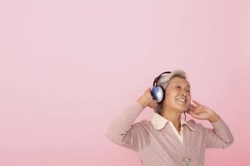 Music Helps Seniors With Their Memories