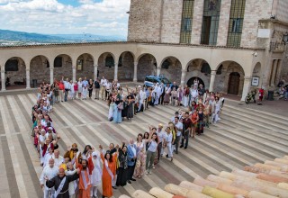 Religious Leaders from around the world take Peace Pledge in Italy