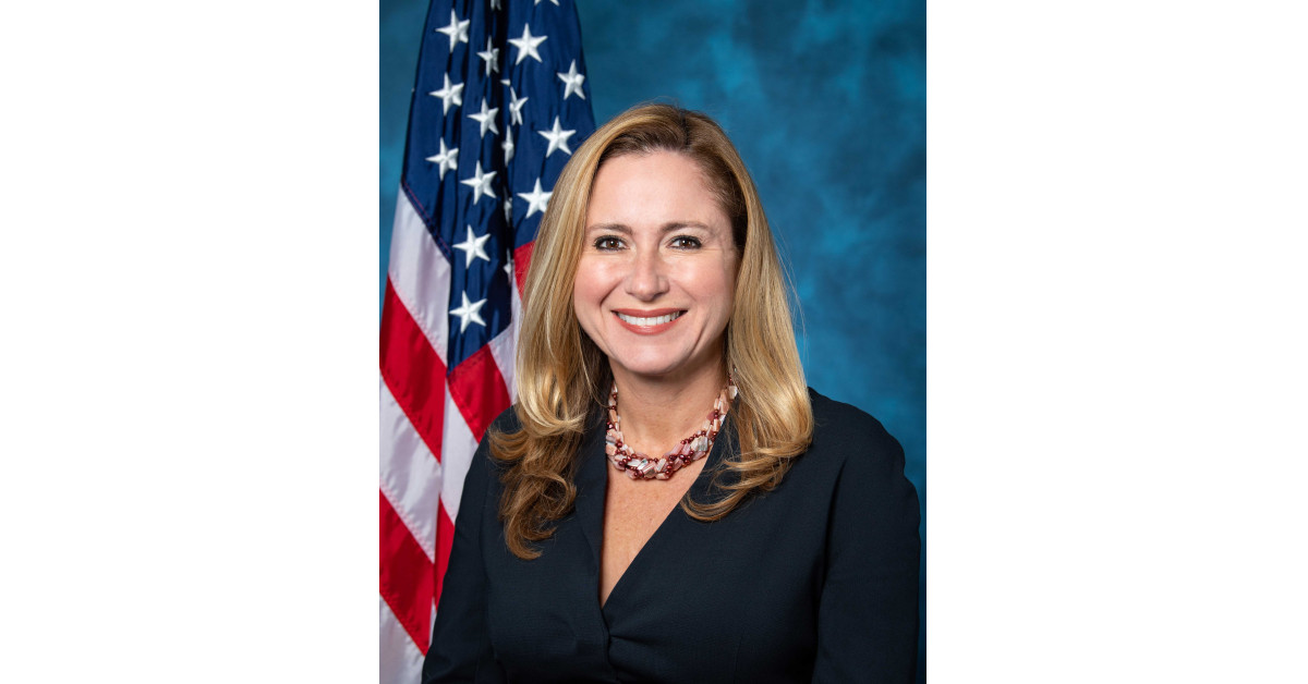 Spoutible to Host Virtual Town Hall for Senate Candidate Debbie Mucarsel-Powell Using Innovative Pods Technology