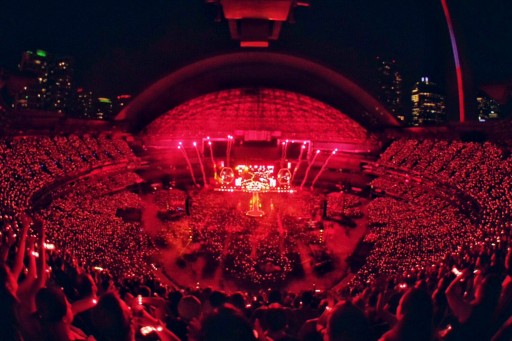 Xylobands Light Up Toronto for Coldplay's 'A Head Full of Dreams' Concerts